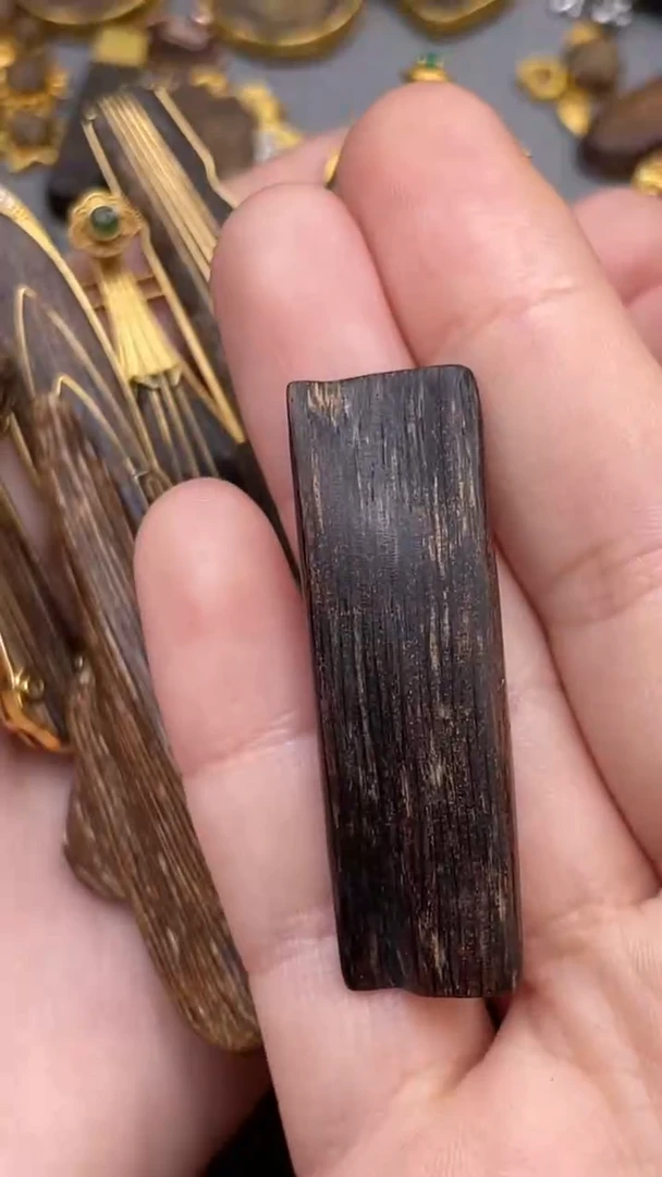 沉香吊坠迷*1沉香吊坠102