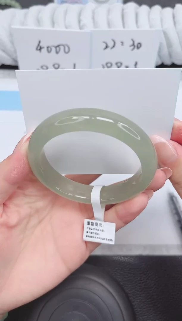 未镶嵌手镯石英质玉77-58.7