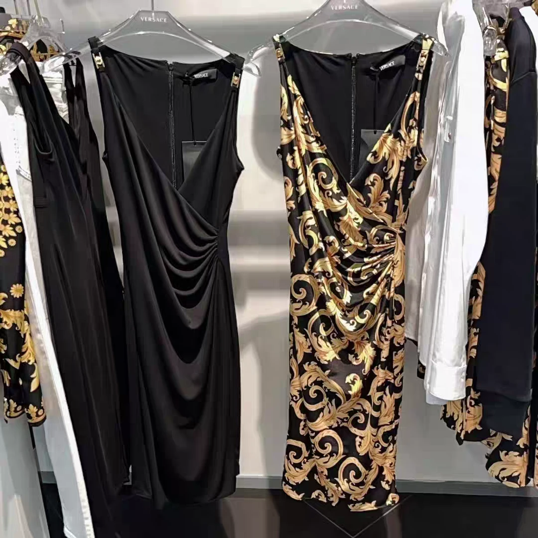 未使用 VERSACE/范思哲 女士美杜莎金扣V领女款长款褶皱连衣裙