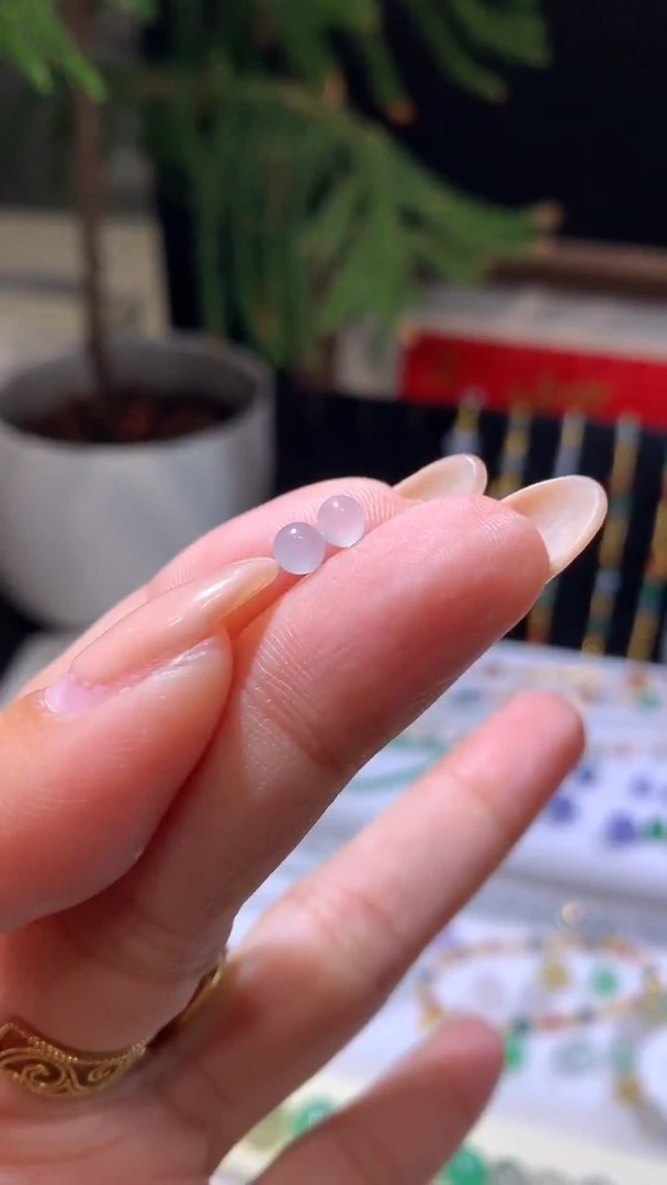 未镶嵌定制翡翠4+卡珠子2个