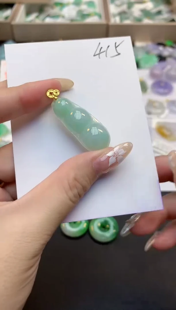 颈饰未镶嵌翡翠天然缅甸a货翡翠