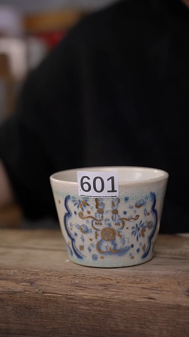 【闪购商品】瓷片福利！一抹青描金手绘主人杯