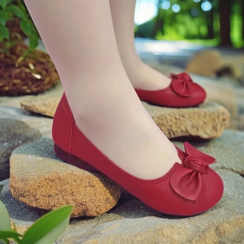 牛筋软底妈妈单鞋春秋舒适百搭夏季真皮妈妈鞋防滑浅口大码时尚