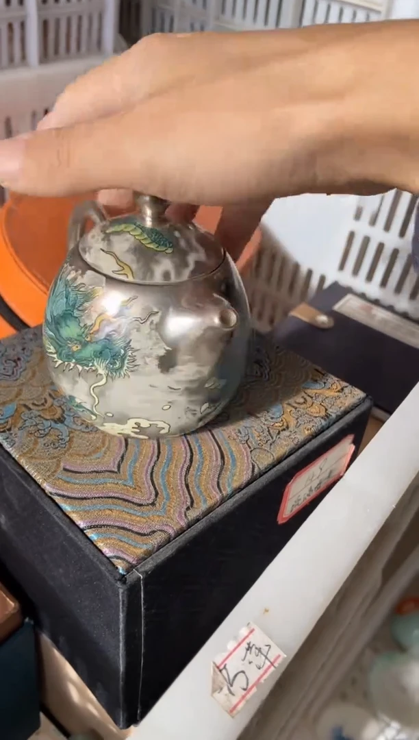 无运费险有瑕疵的摄影的产品有使用过的痕迹有点脏介意勿拍