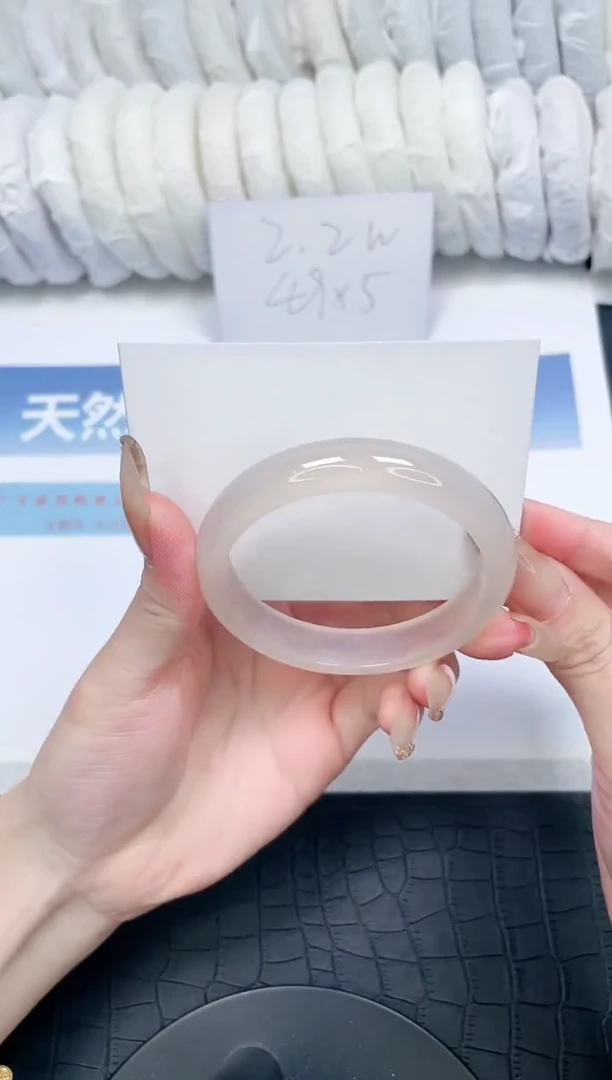 【闪购商品】石英质玉手镯未镶嵌V200-54.5