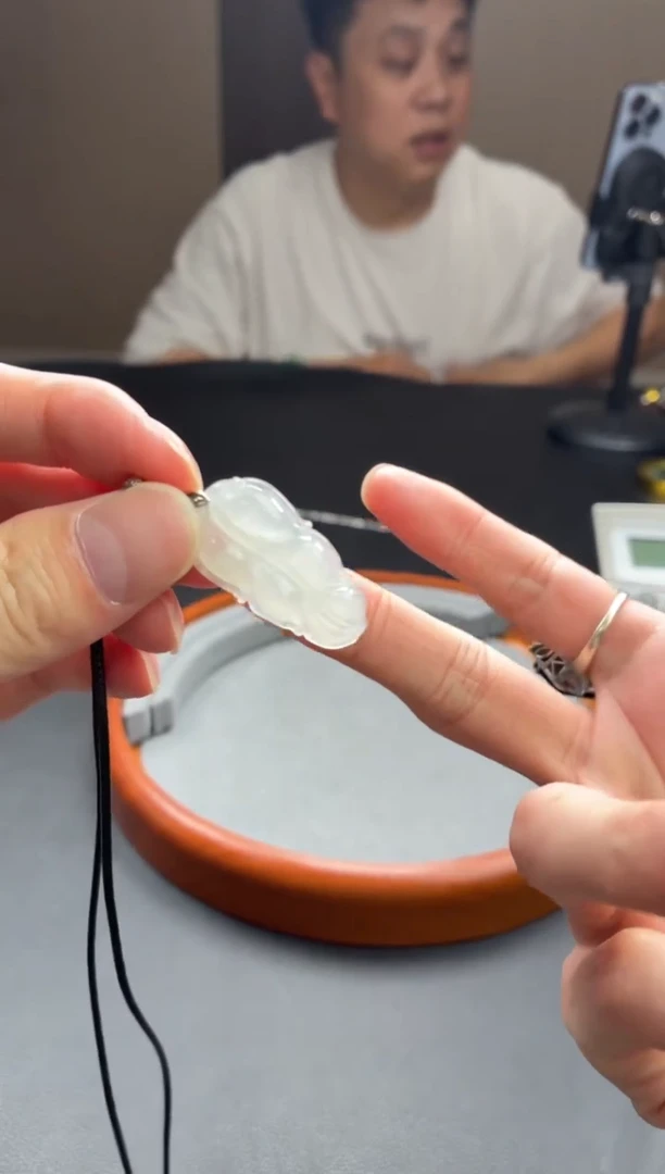 翡翠未镶嵌颈饰SY05 叶子