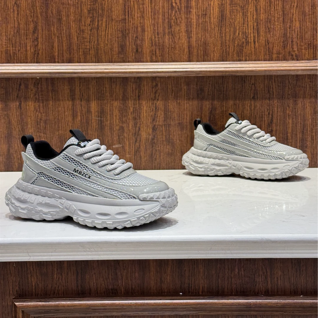 2025夏季新款时尚百搭潮流轻奢单网透气休闲男鞋（偏大一码）