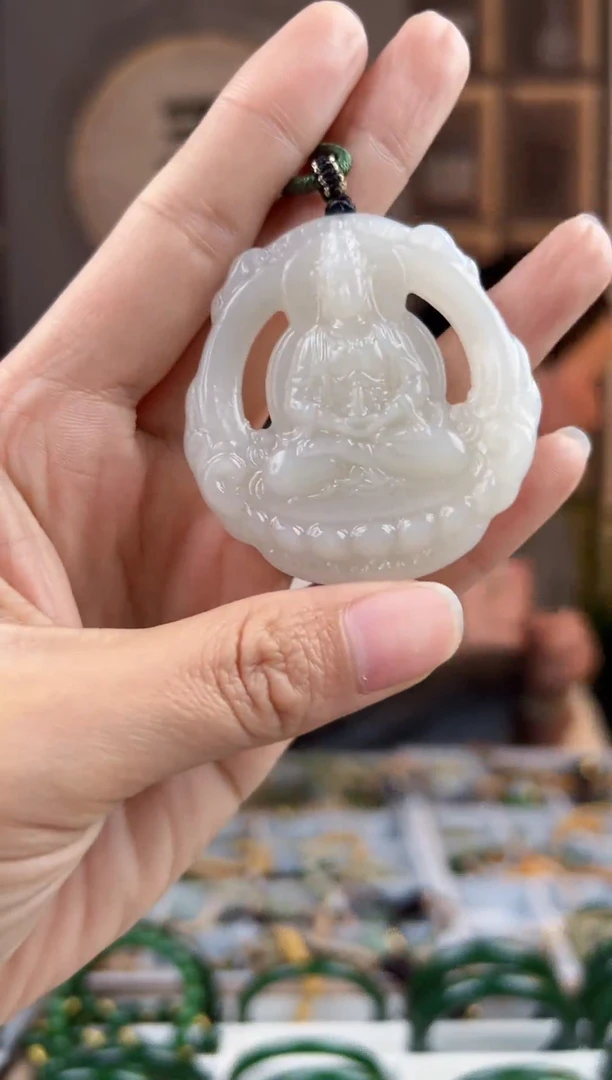 颈饰未镶嵌和田玉拍一发一，拍一发一