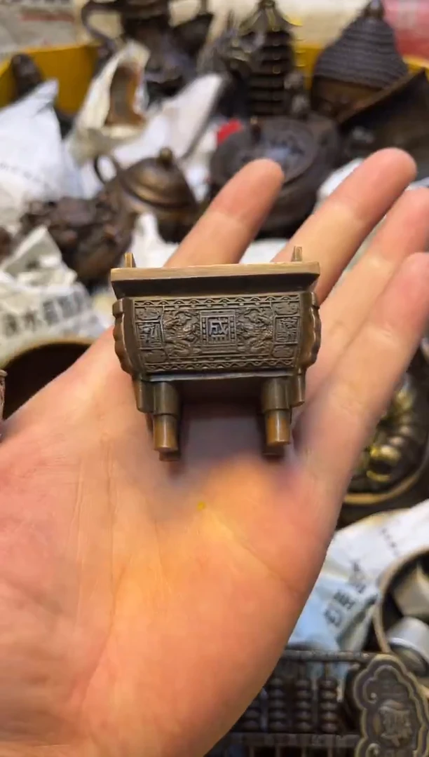 精美铜器，点击下单