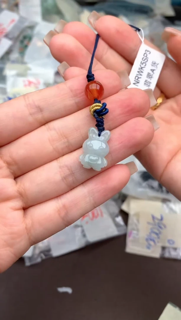 未镶嵌挂件翡翠一