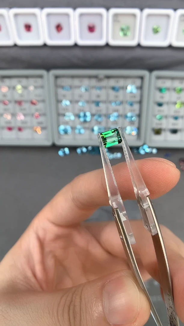 【闪购商品】定制碧玺裸石未镶嵌1.3ct