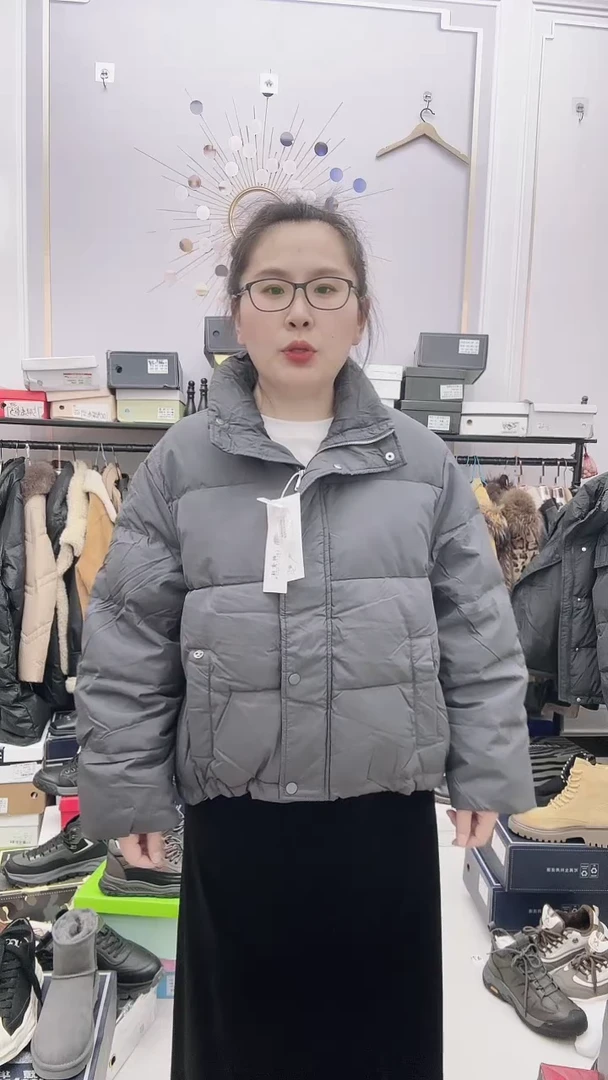 鸭绒服男女同款