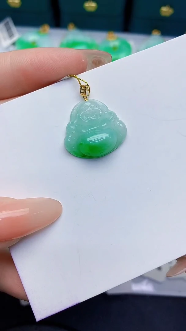 颈饰18K金镶嵌翡翠缅甸天然翡翠A货
