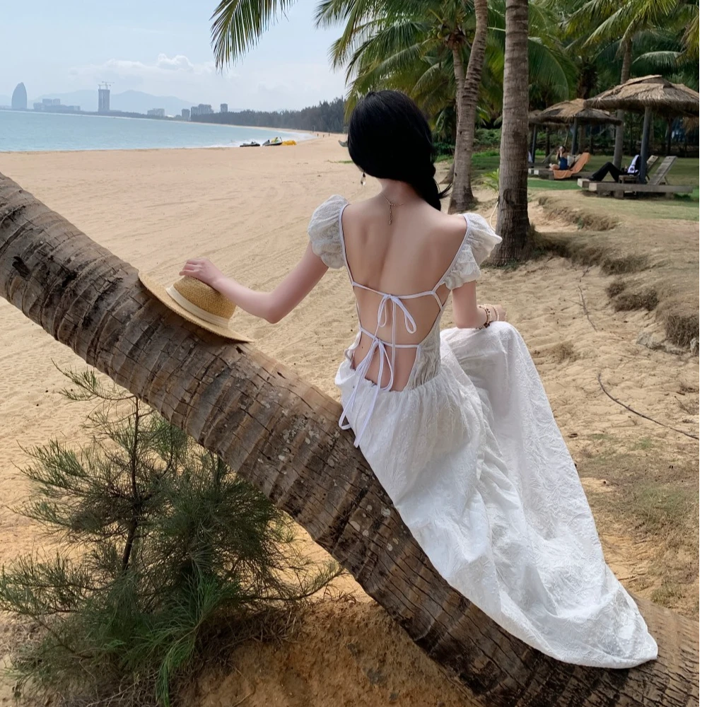 白色森系仙女裙子气质超仙吊带长裙海边度假风蕾丝露背连衣裙夏季