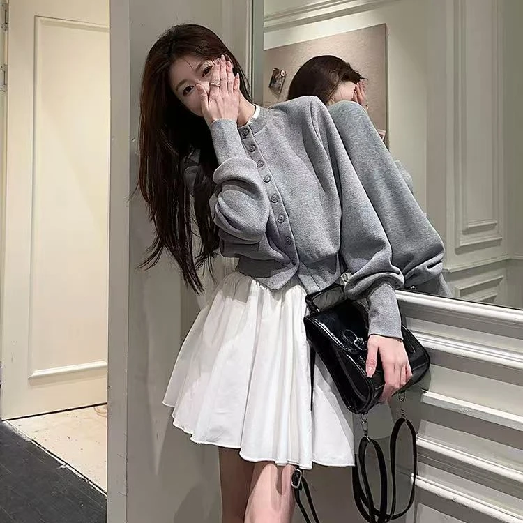 春季甜美学院风圆领上衣高腰显瘦A字版半身裙套装
