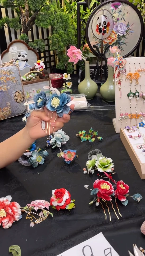 织绣~****°非遗苏绣饰品