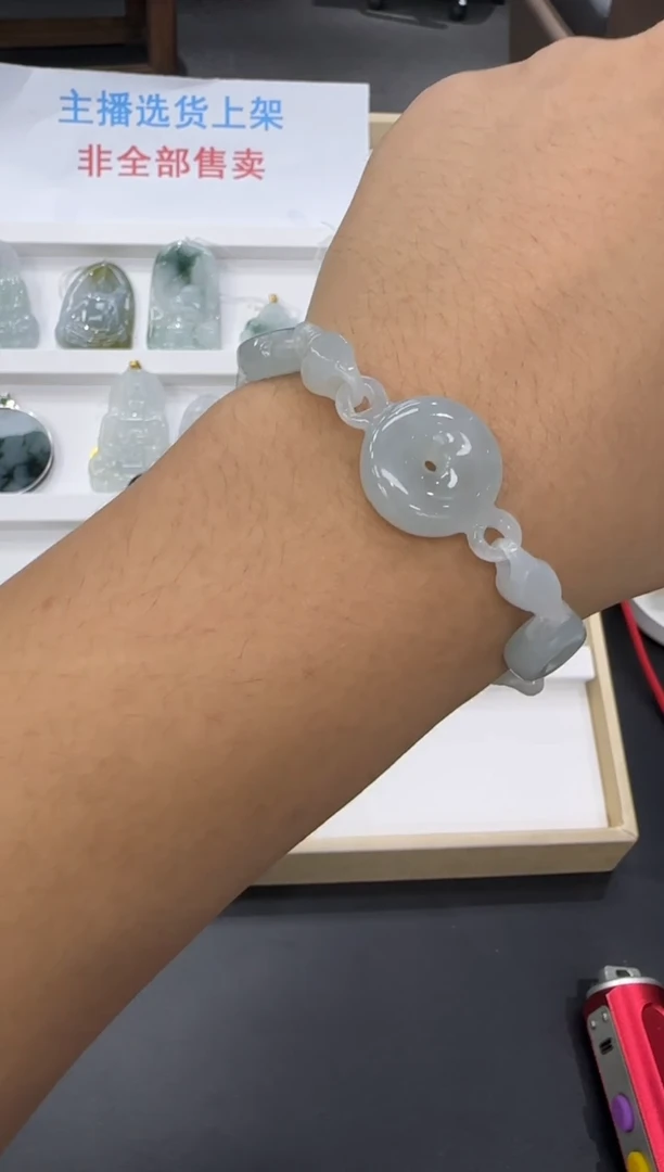 颈饰未镶嵌翡翠A****爸天然翡翠A货孤品一件