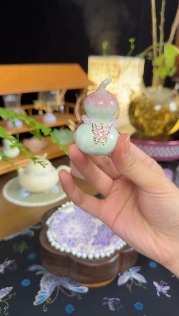 粉色葫芦摆件+粉色蝴蝶提溜