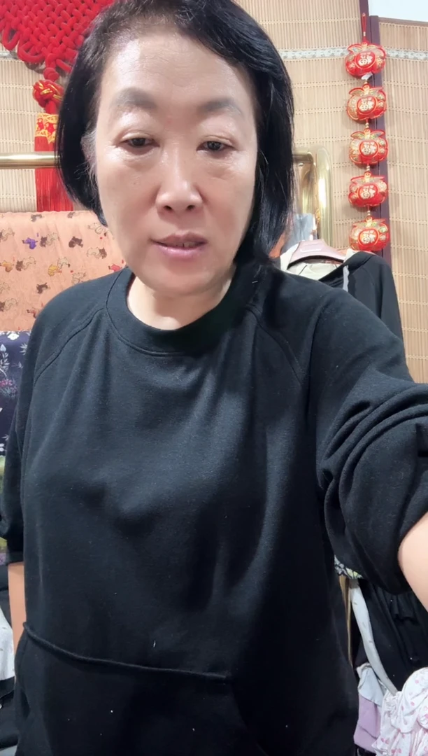 石墨烯女款没有帽没有刺绣黑色卫衣裁片一件大码