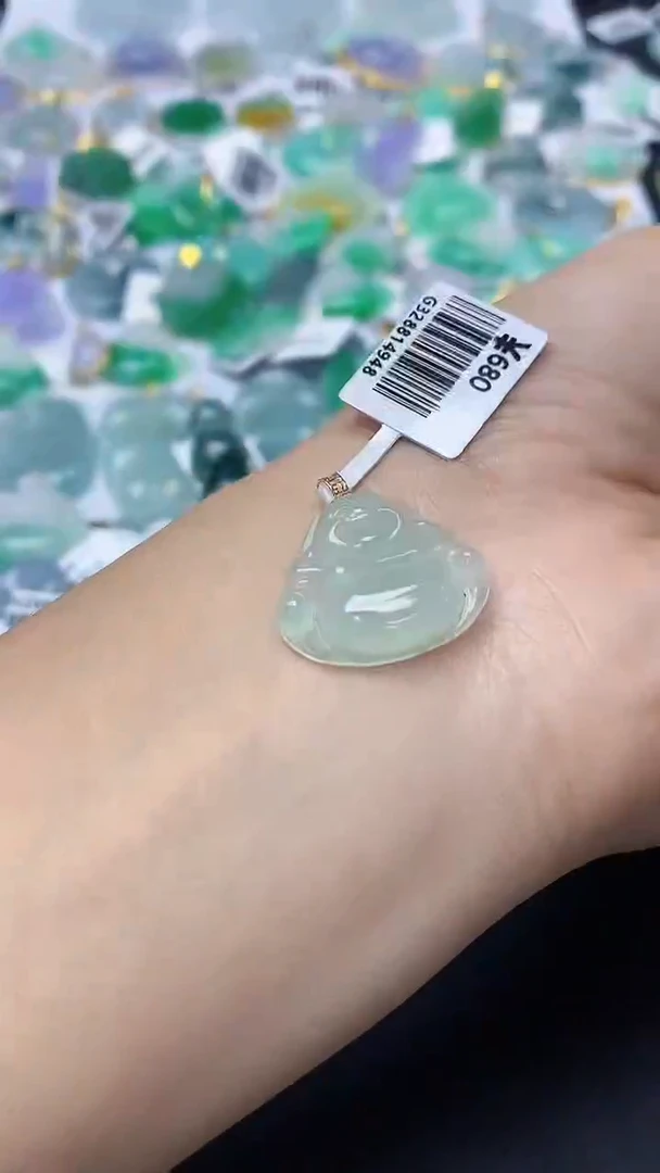 翡翠未镶嵌颈饰天然缅甸a货翡翠