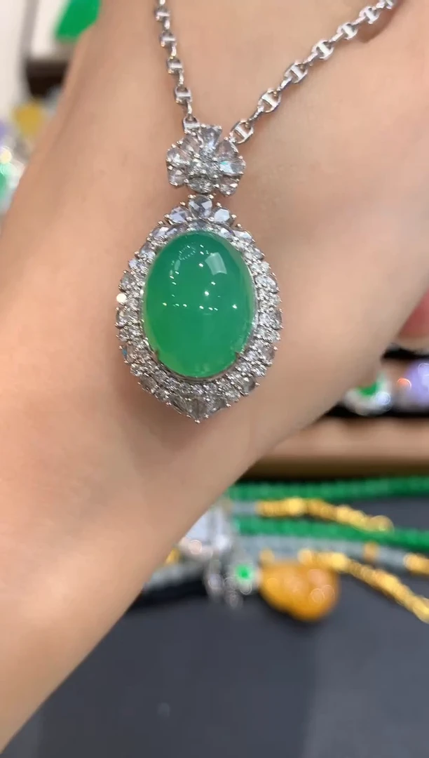 吊坠(不含链)18K金镶嵌翡翠q67