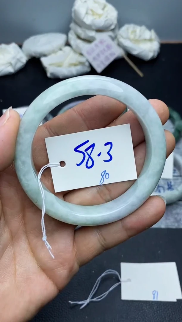 未镶嵌手镯翡翠80