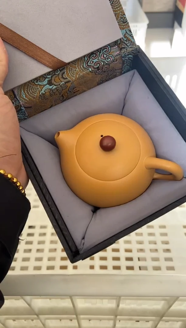 无运费险有瑕疵的摄影的产品有使用过的痕迹有点脏介意勿拍