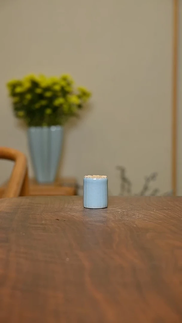 小雏菊盖置 天青 微瑕 无款