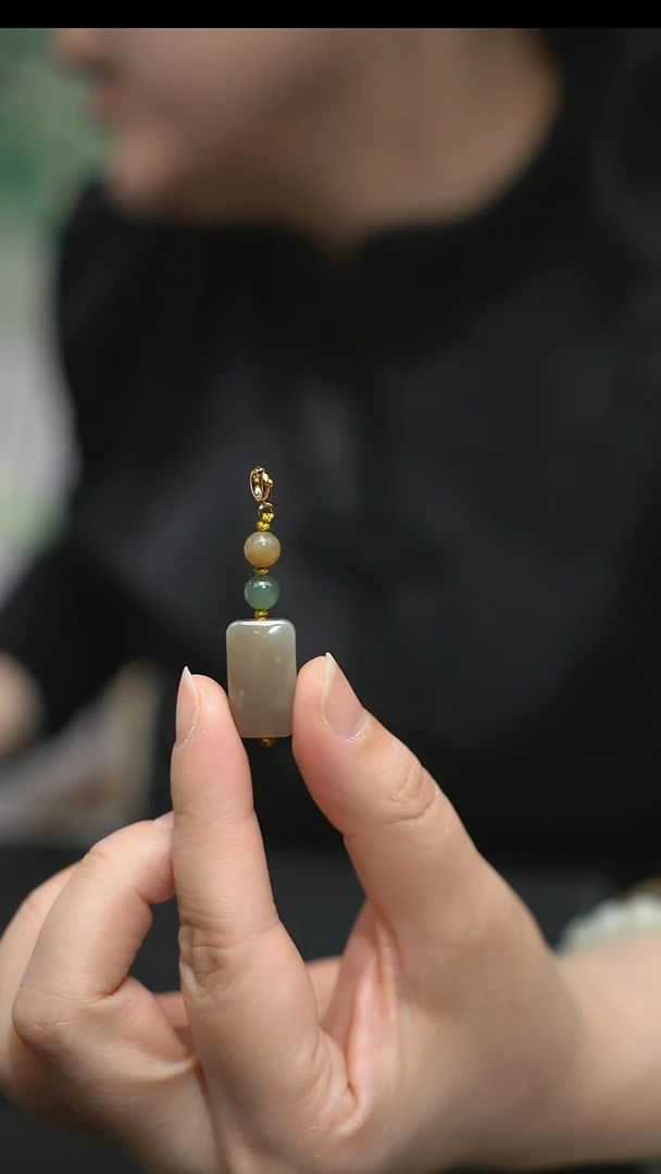 颈饰未镶嵌和田玉平安牌