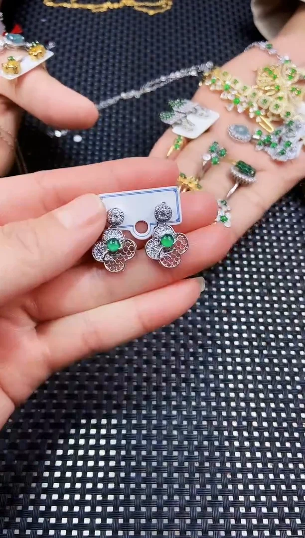 【闪购商品】翡翠耳饰未镶嵌111111111