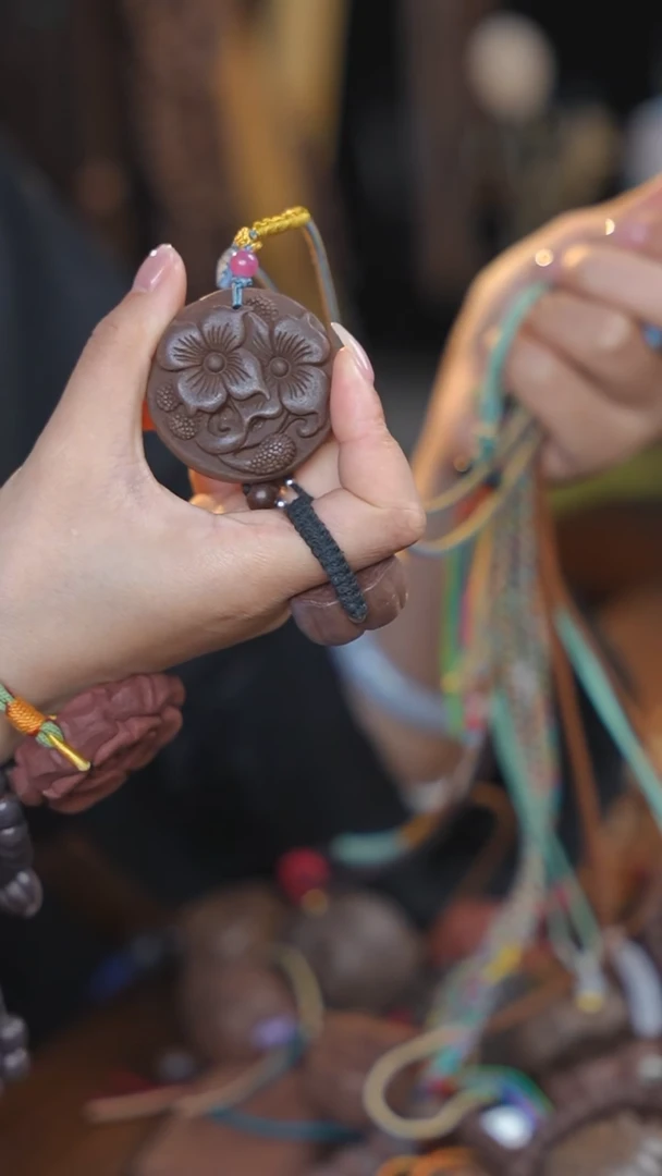 泥塑次第花开双生花福利脖挂款式