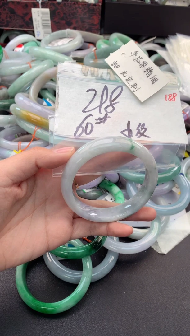 【闪购商品】定制翡翠未镶嵌毛货需精细抛光+多人