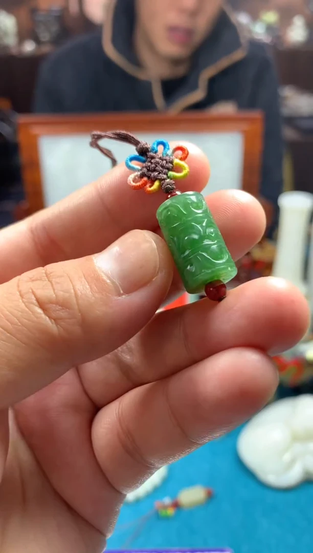 颈饰未镶嵌和田玉拍一发一