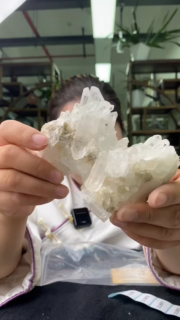 原石未镶嵌水晶喜马拉雅原石D889