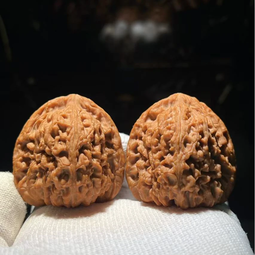 编号G272文玩核桃涿鹿南疆石边44肚45高45