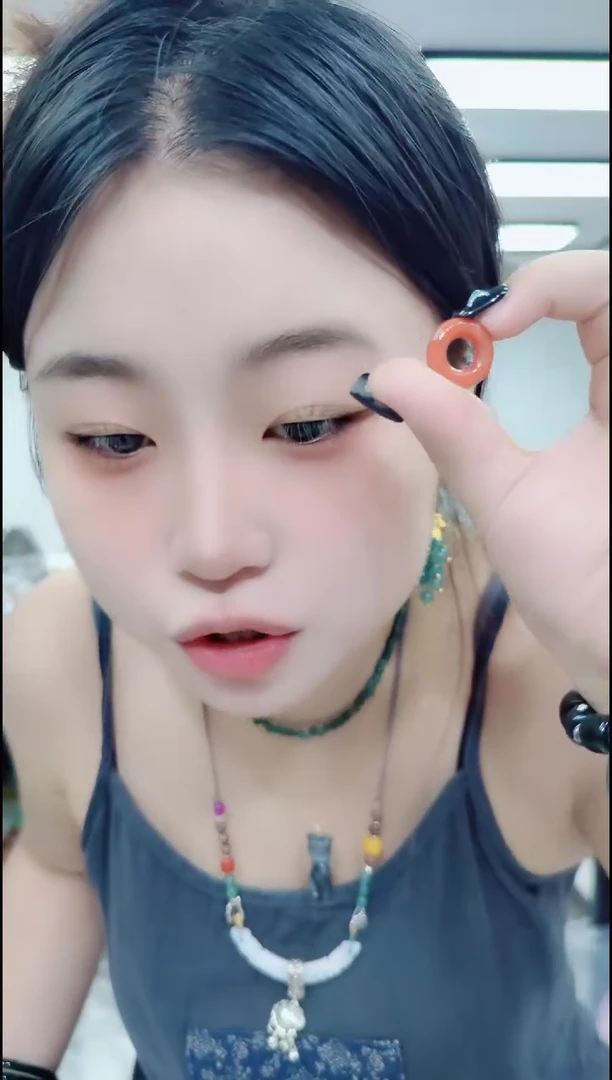 翡翠未镶嵌颈饰0314红扣子单个