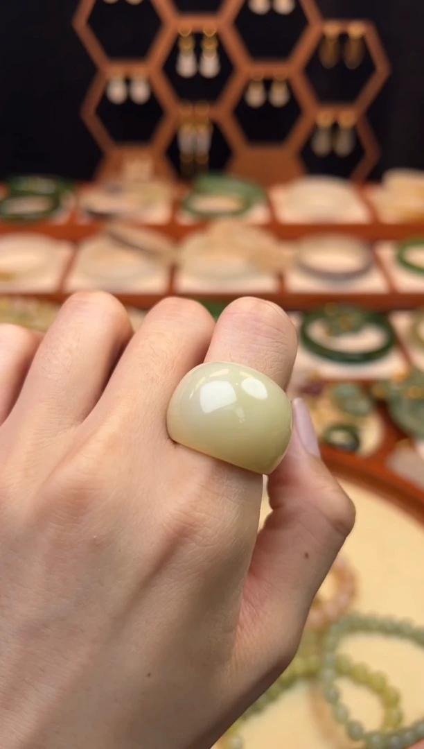 未镶嵌戒指和田玉1617