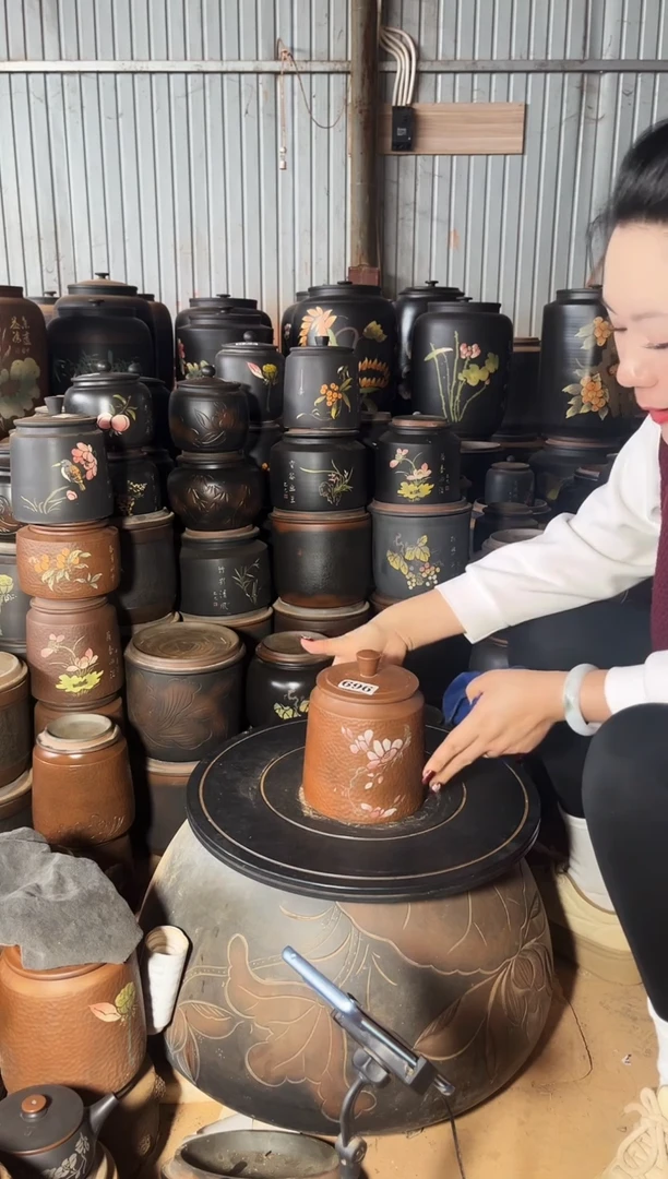 【闪购商品】壶瑕疵茶叶罐古铜色100克  696