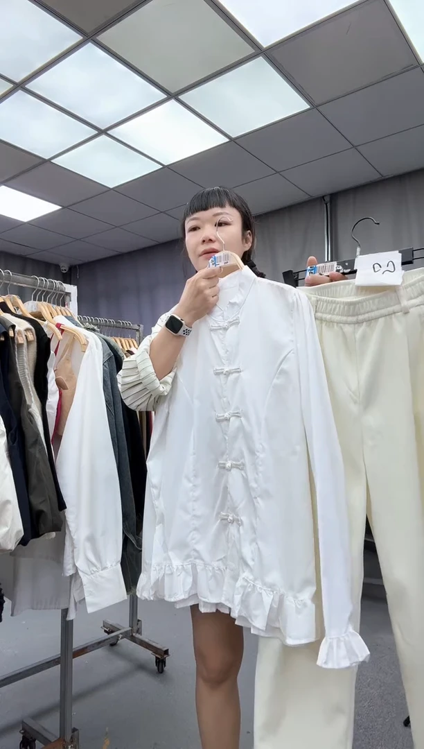 大哥家漂亮衣服漂亮颜色