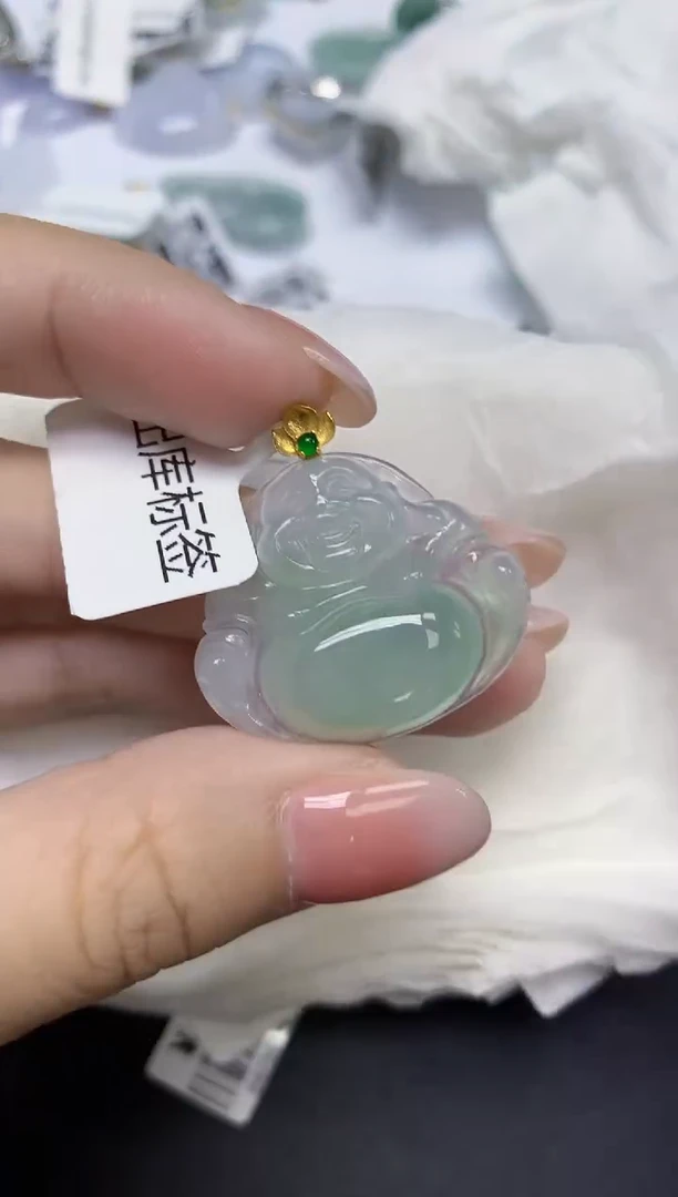 颈饰18K金镶嵌翡翠天然缅甸翡翠A货多样性发一件