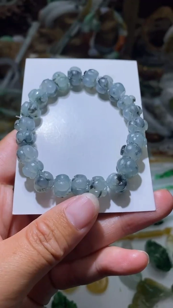 定制翡翠未镶嵌翡翠手串