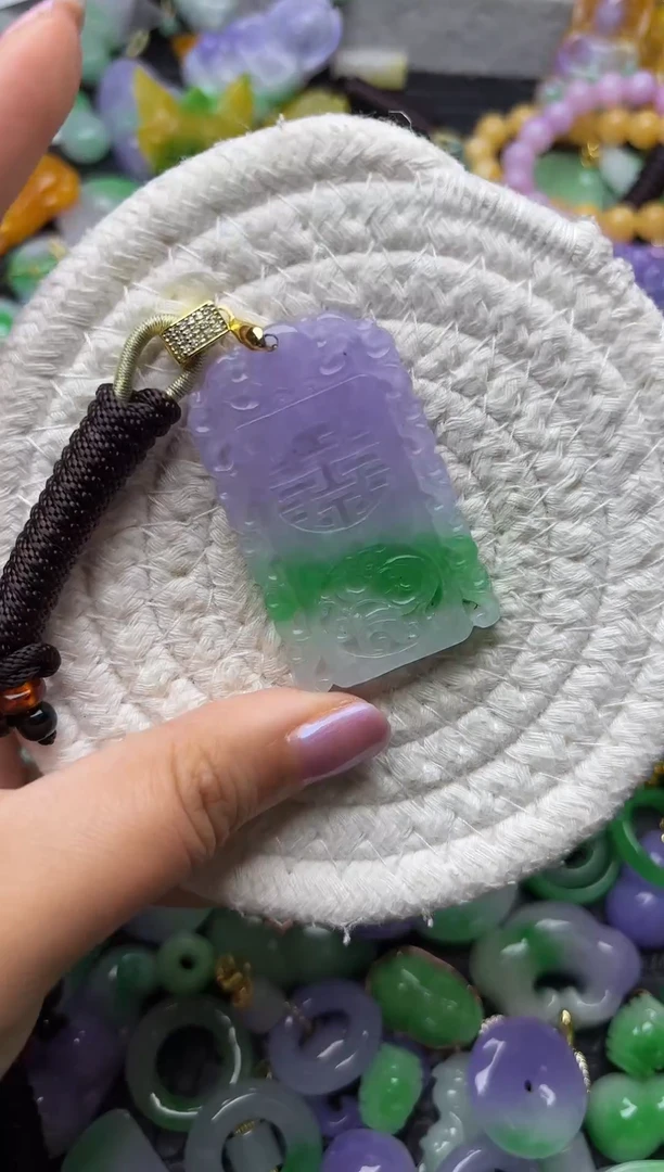 颈饰未镶嵌翡翠缅甸翡翠吊坠