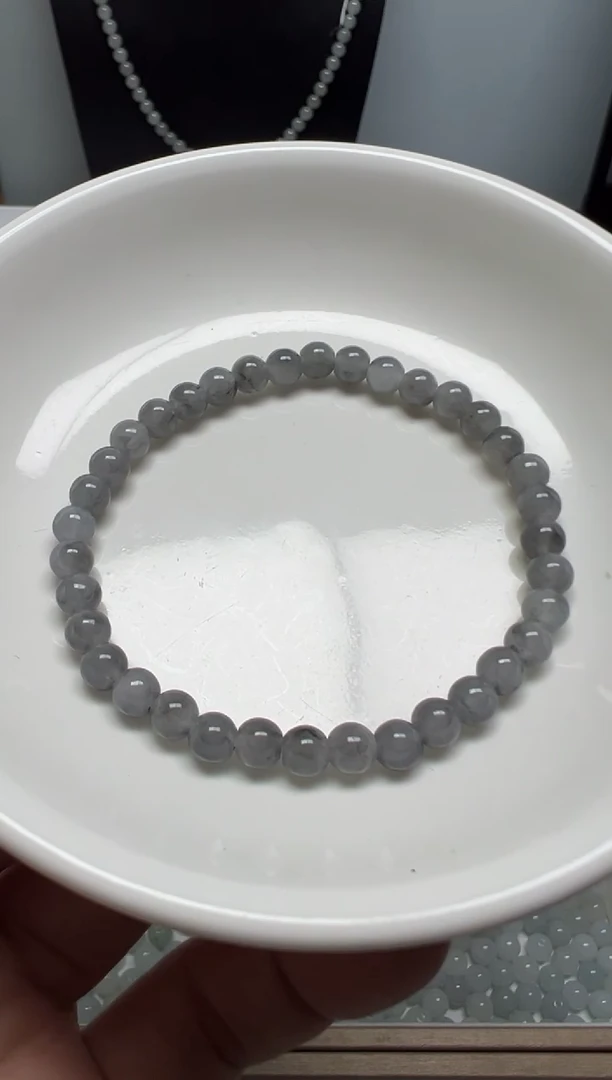 散珠翡翠纯天然缅甸A货翡翠卡5冰乌鸡，36颗