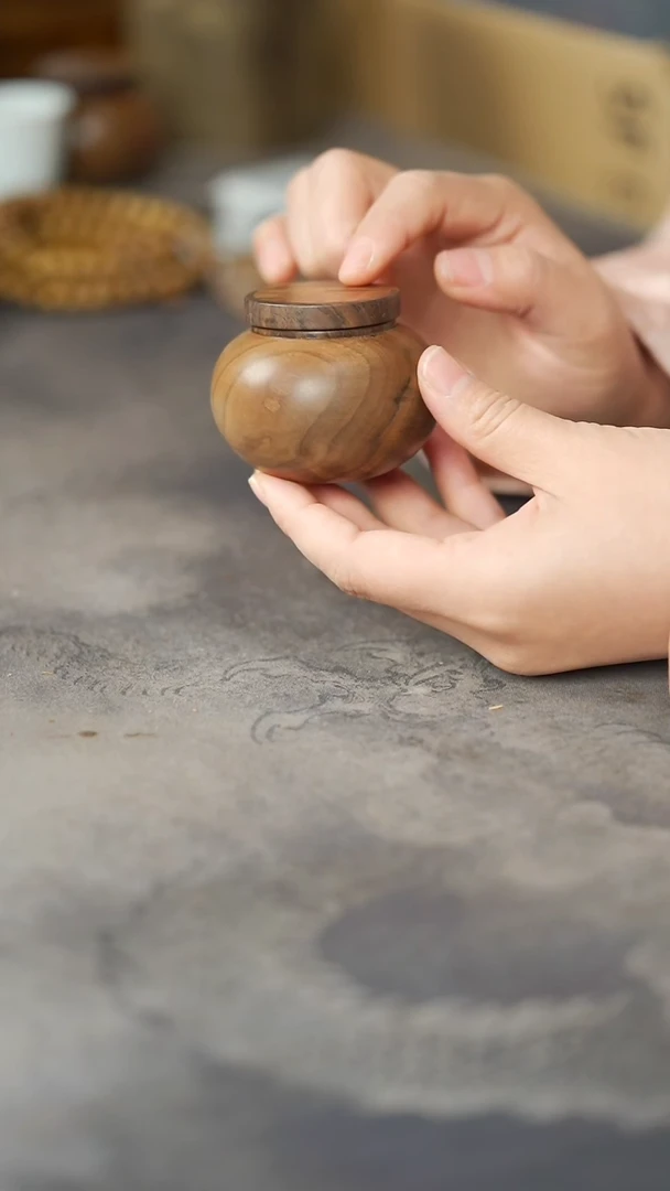 金丝楠树?茶仓醒茶罐微瑕656