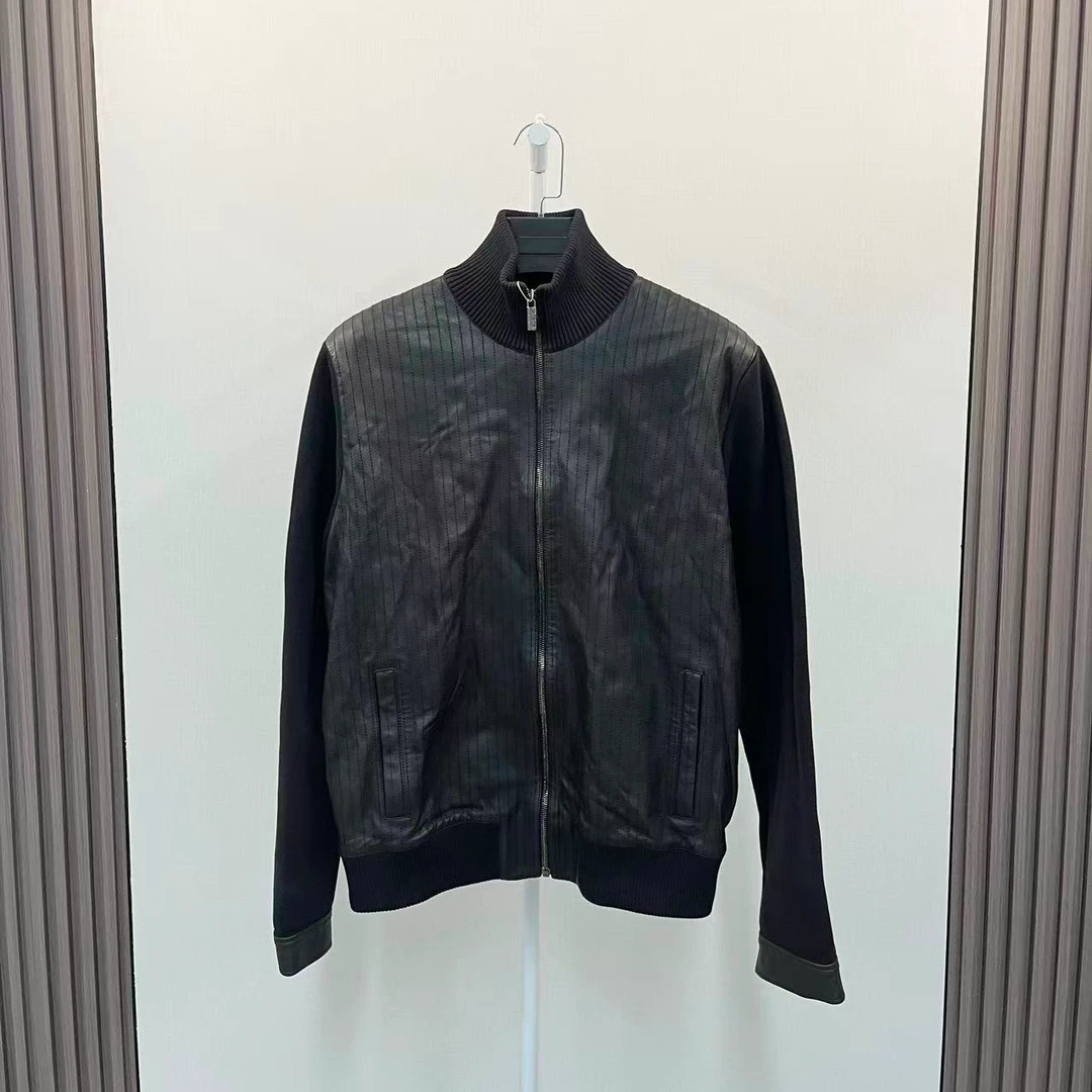 99新 VERSACE/范思哲 /黑色牛皮拼接夹克外套/尺码52