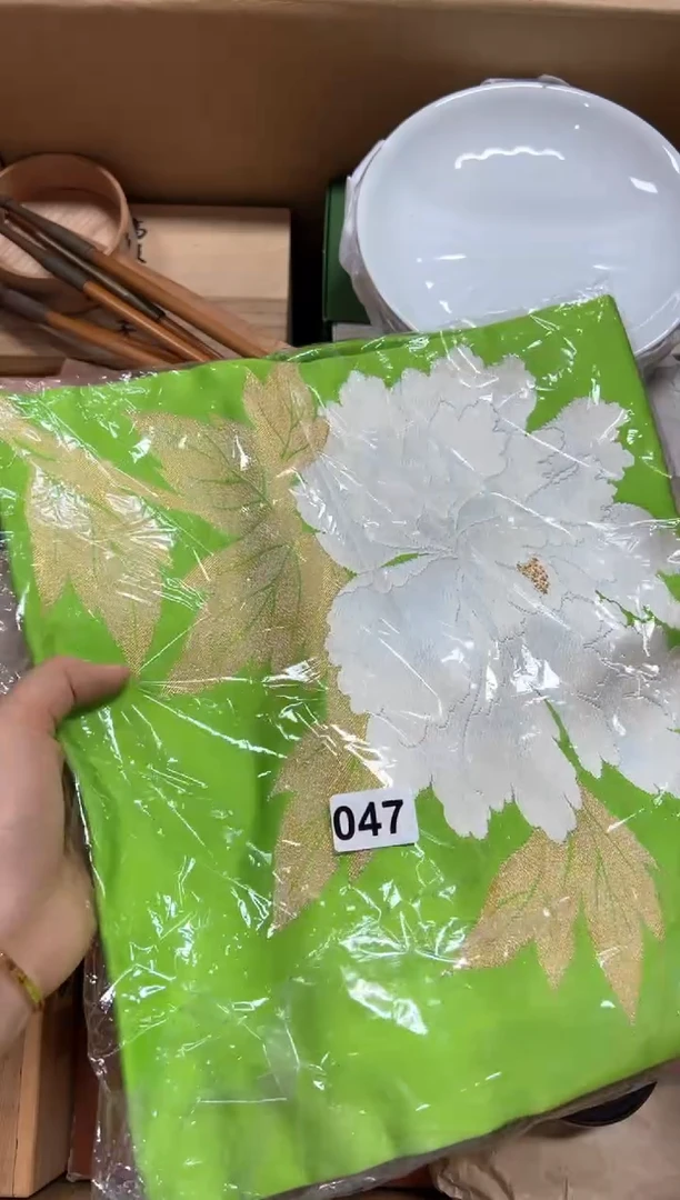 定制y**g+047中古商品谨慎参拍