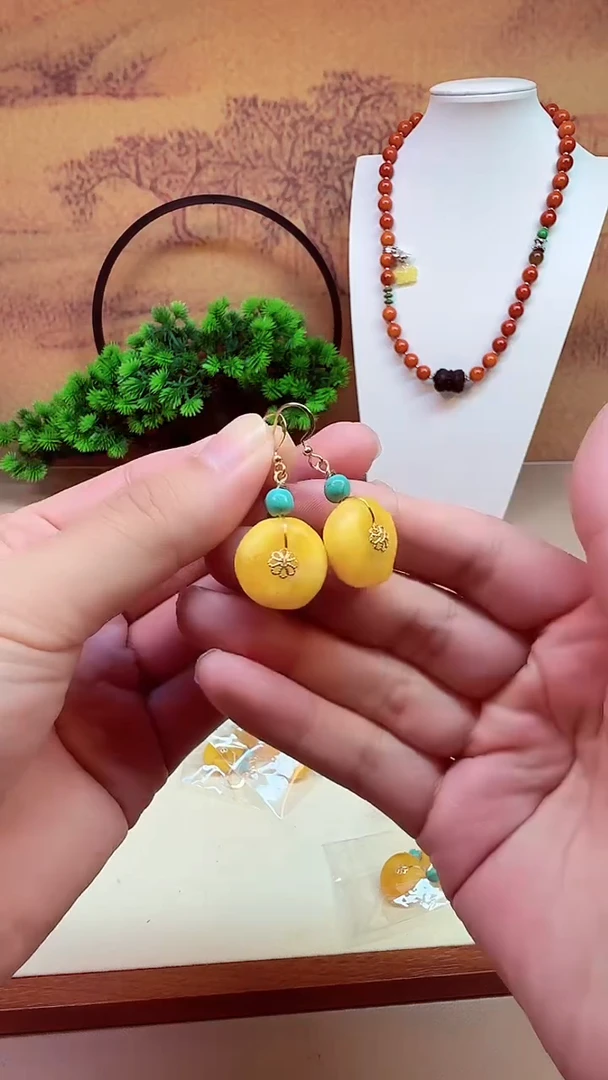 蜜蜡14K金镶嵌耳饰E206