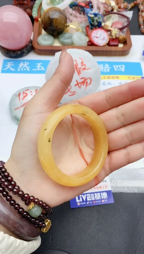 【闪购商品】石英质玉手镯未镶嵌152+50/51