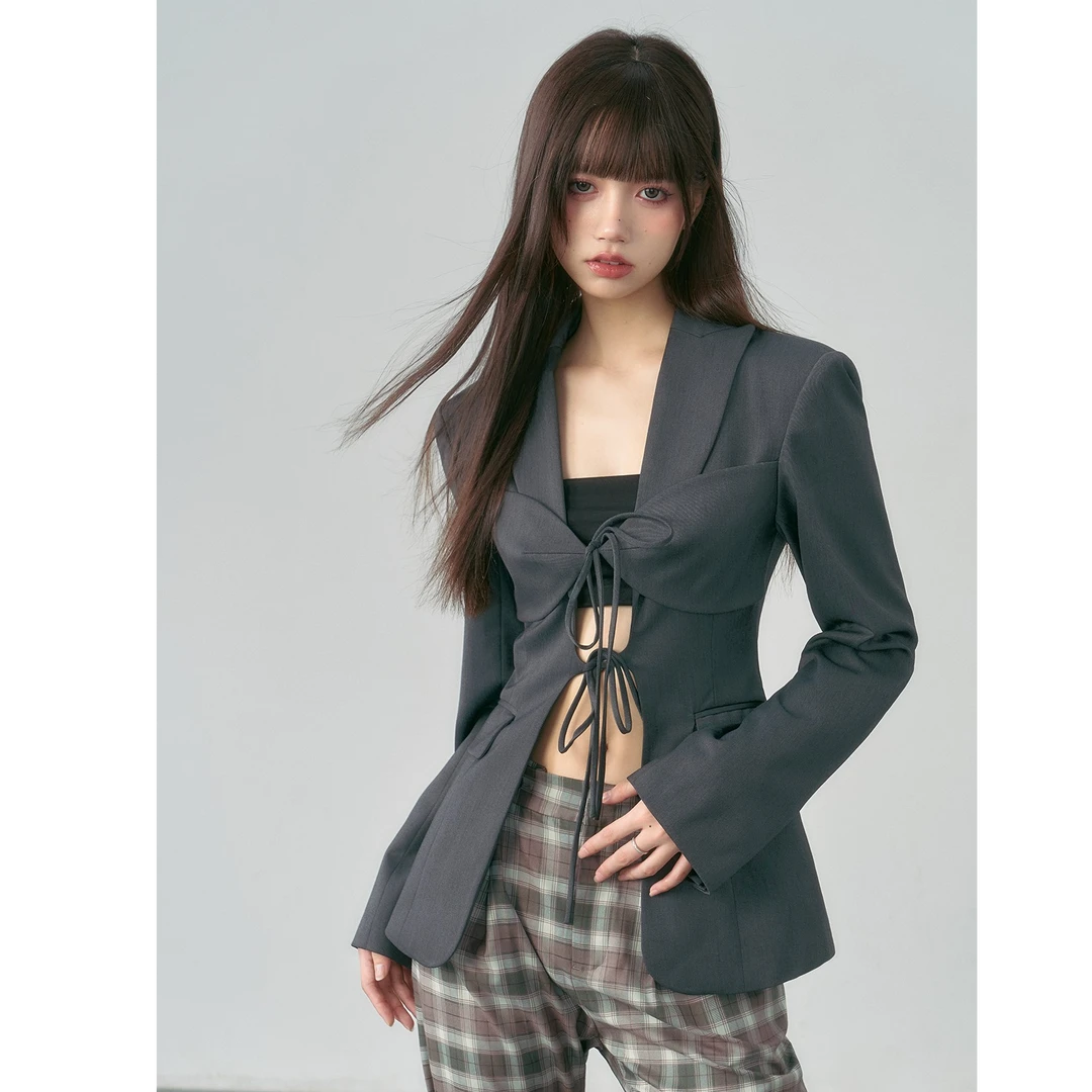 莲的百万  灰色胸罩外穿设计感系带性感西装外套修身西装