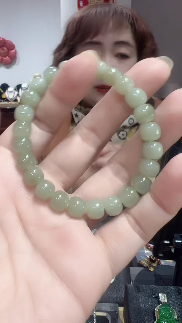 未镶嵌手链和田玉2025121270